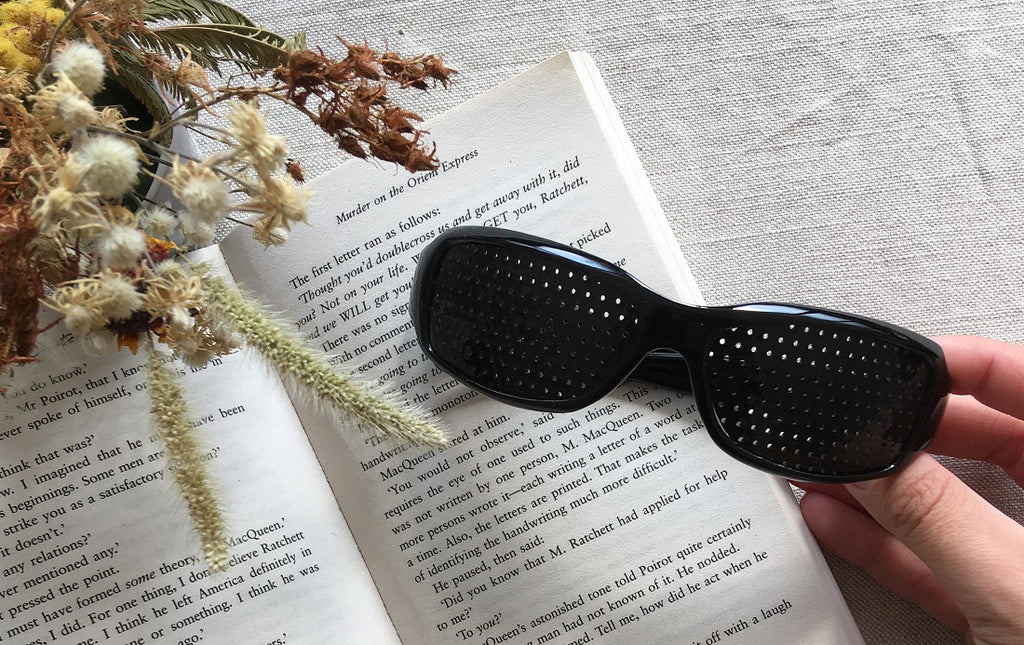 Pinhole Glasses